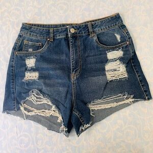 Mom Jean Shorts Womens Size 9 / 29 Super High Rise‎ Mom Distressed
